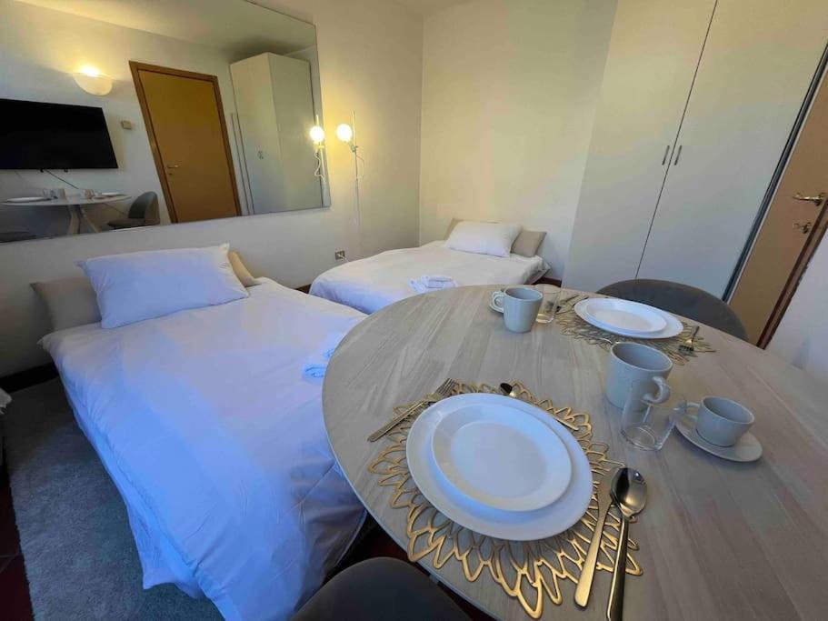 Monolocale In Centro Con Terrazzo Appartement Milan