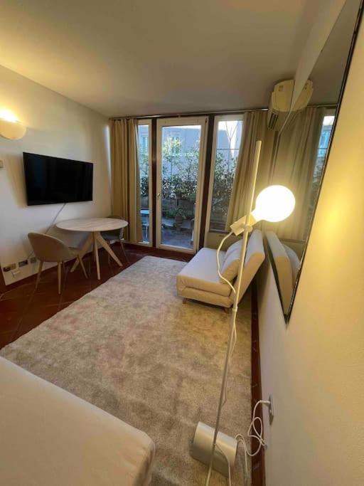 Monolocale In Centro Con Terrazzo *